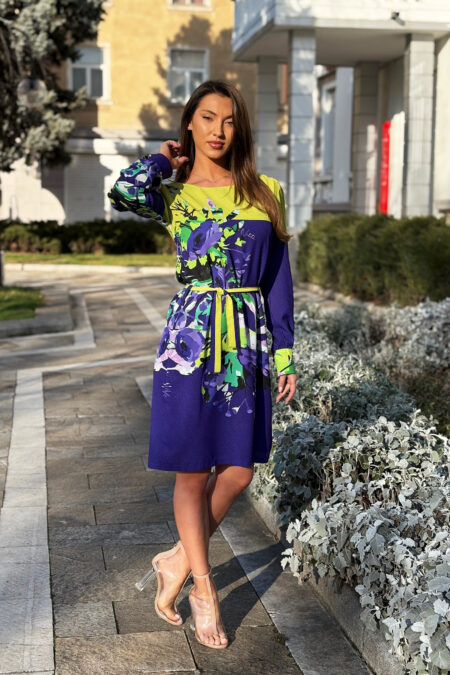 Дамска рокля с ръкав