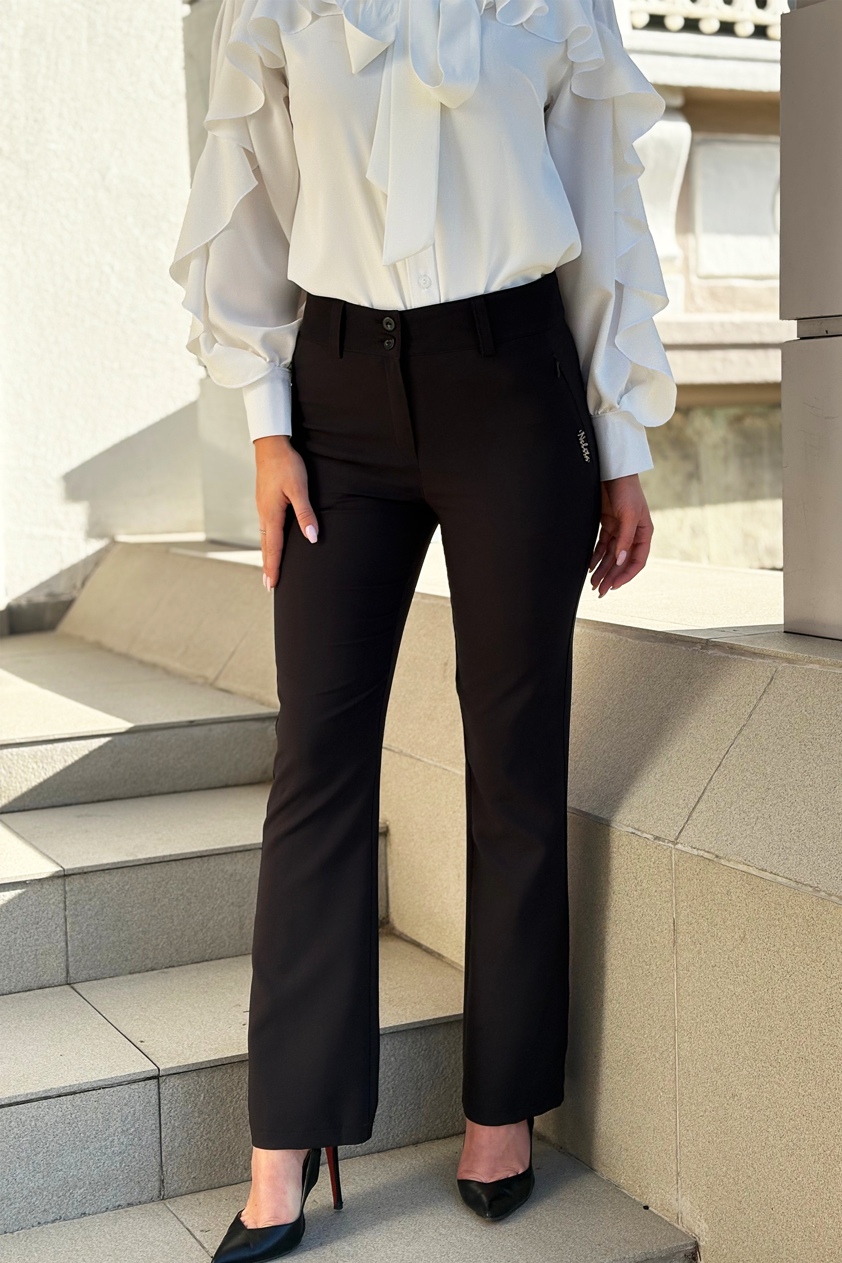 Панталон с ципове и колан