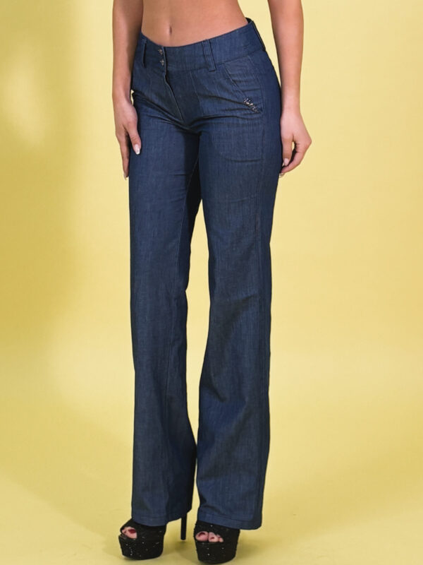 Елегантен деним панталон