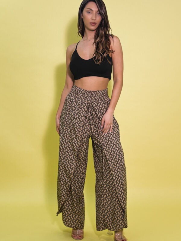 Дамски панталон със прехлупване