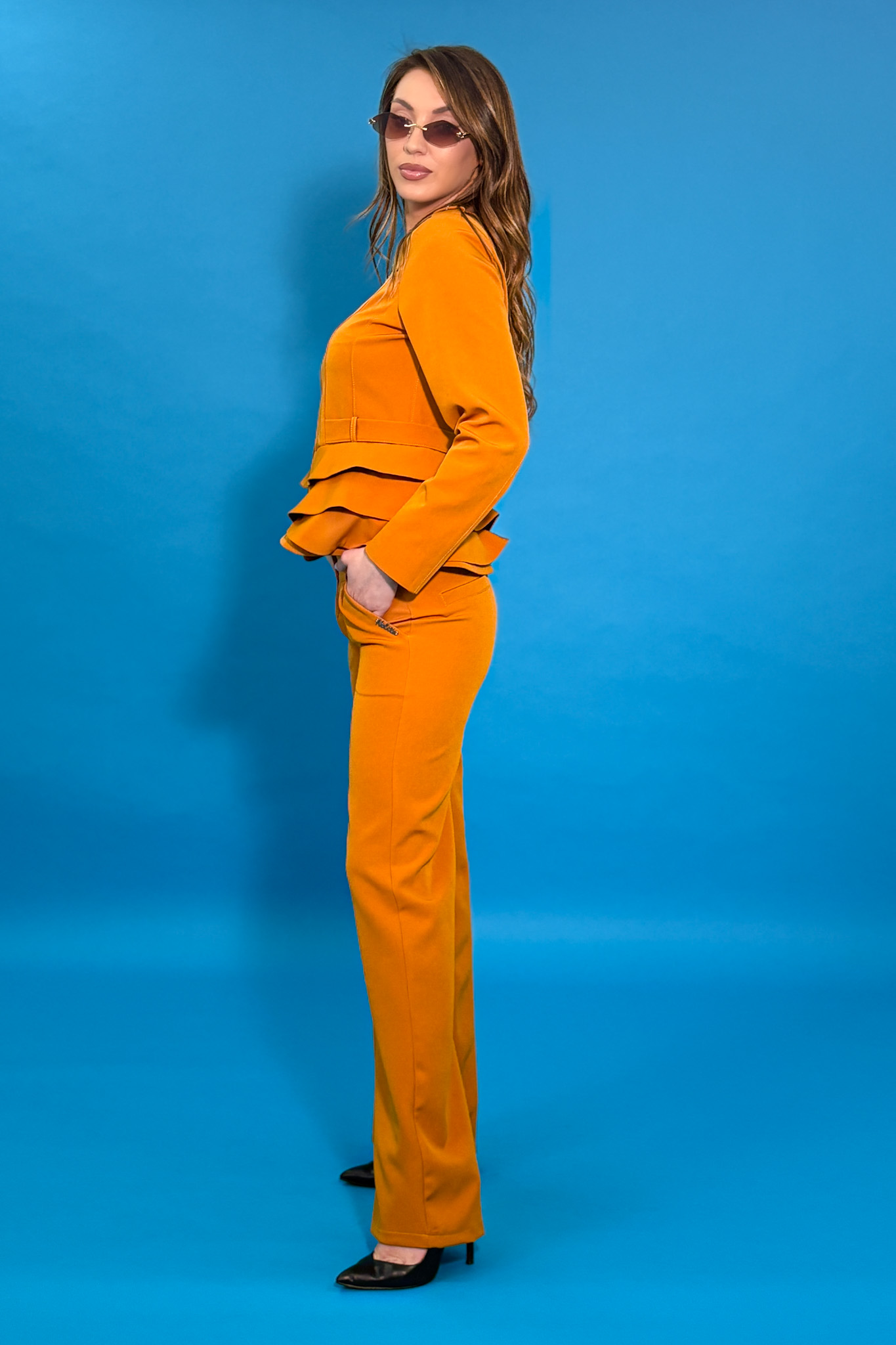 Стилно дамско сако в цвят горчица - Image 3