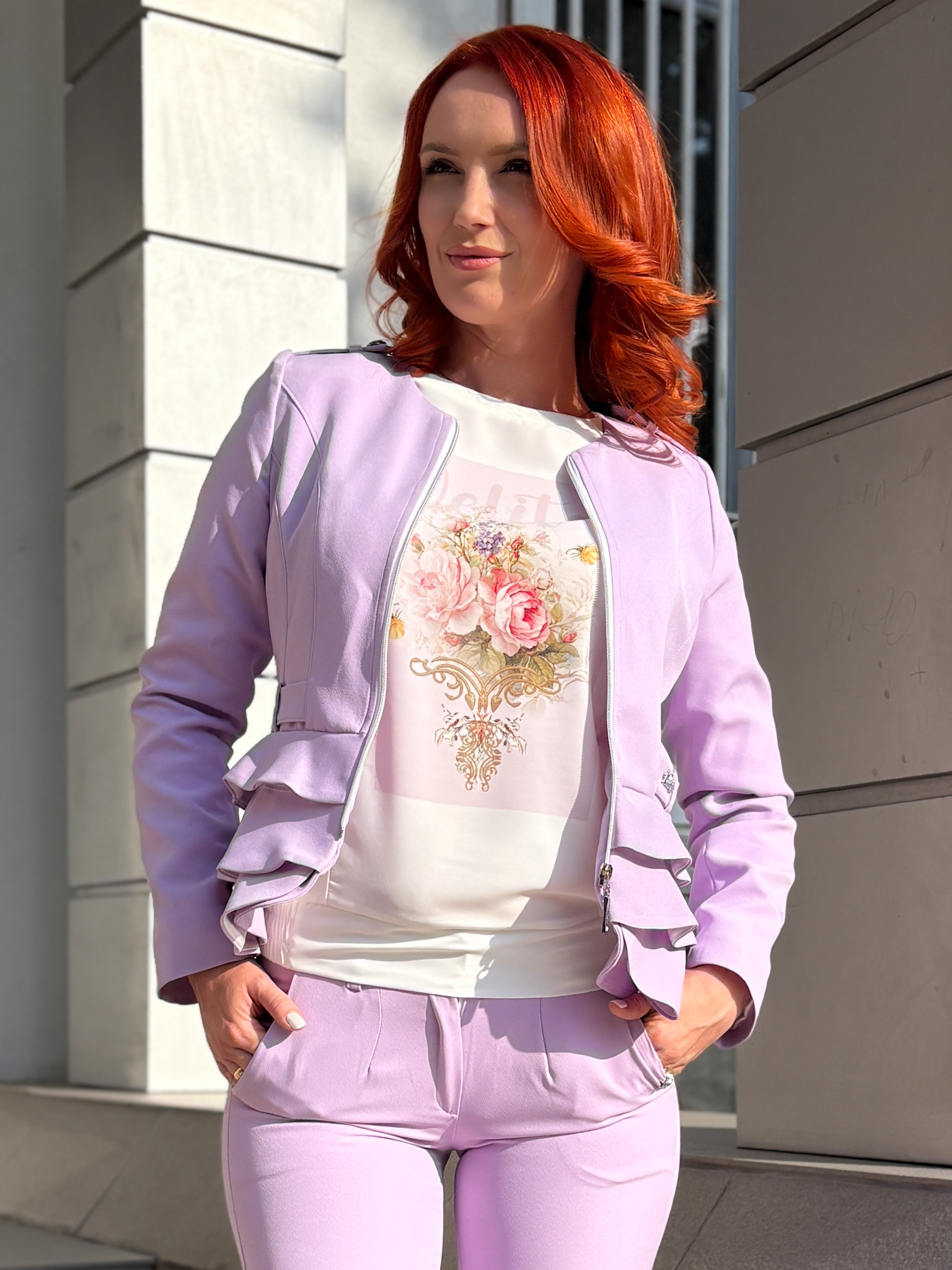 Дамско елегантно сако с цип - Image 4