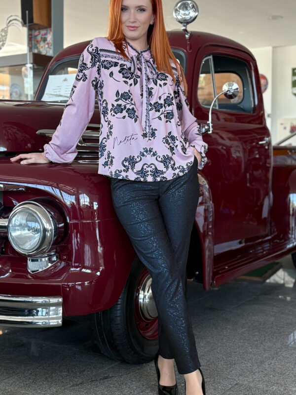 Двуцветна риза с панделка и принт