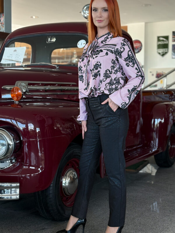 Панталон от ефектна промазка