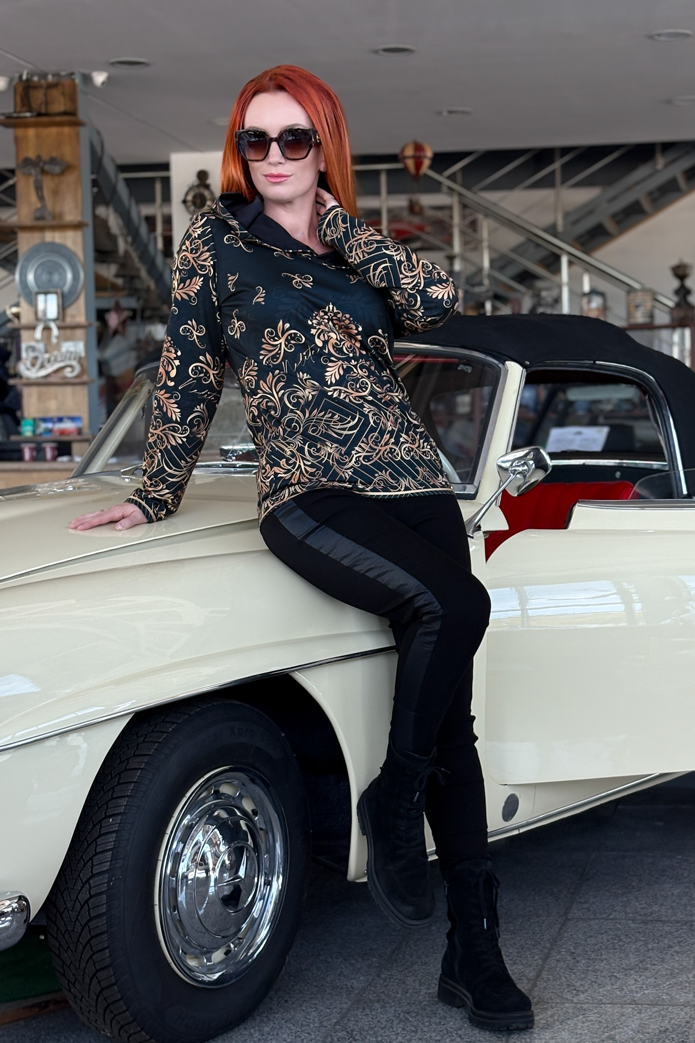 Блуза с ефектен принт злато - Image 3