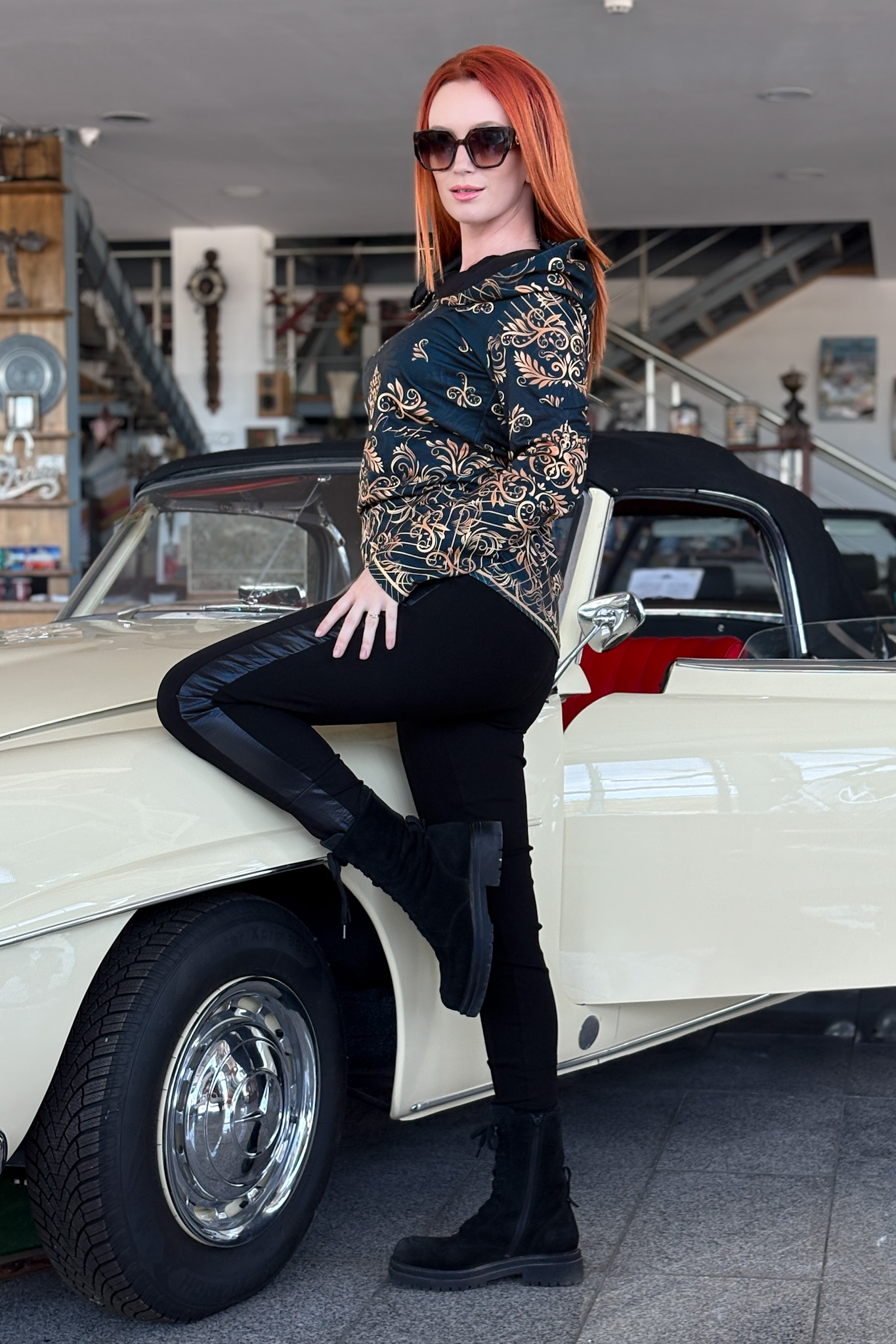 Блуза с ефектен принт злато - Image 2