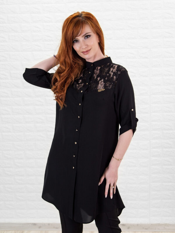 Дамска риза с акцент дантела