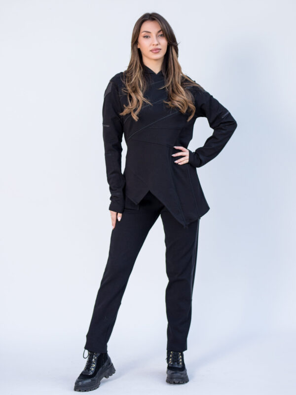 Дамска  блуза в черно