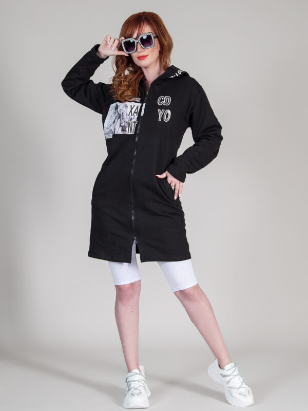 Спортна жилетка със модерна щампа