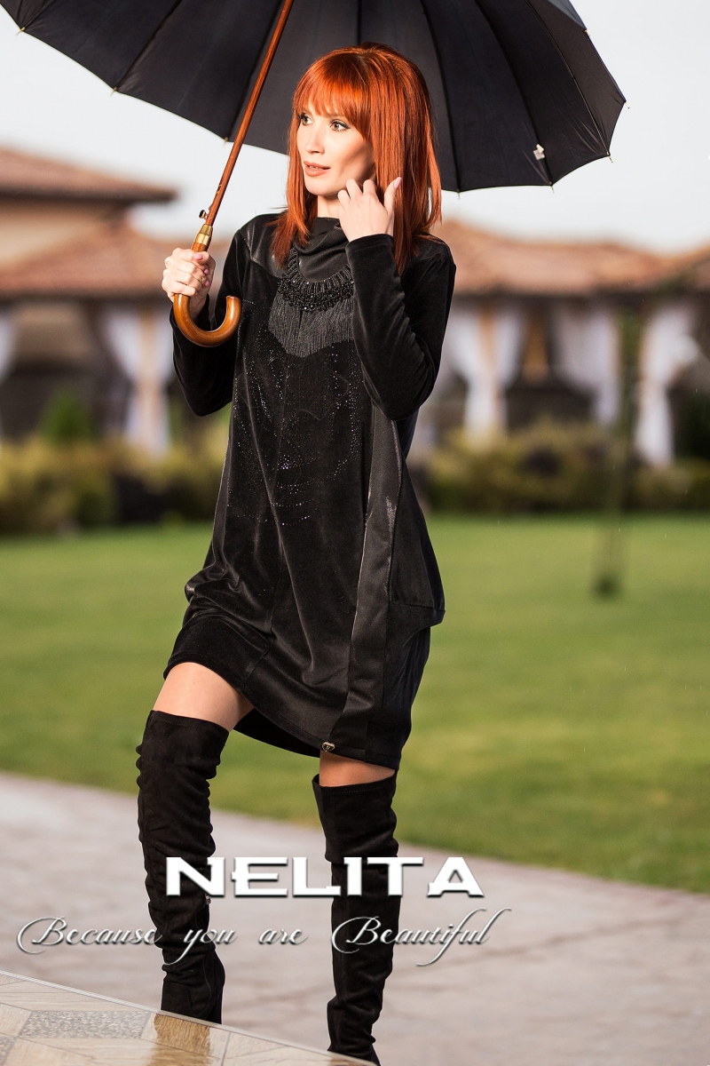 Елегантна рокля NELITA с пано роза