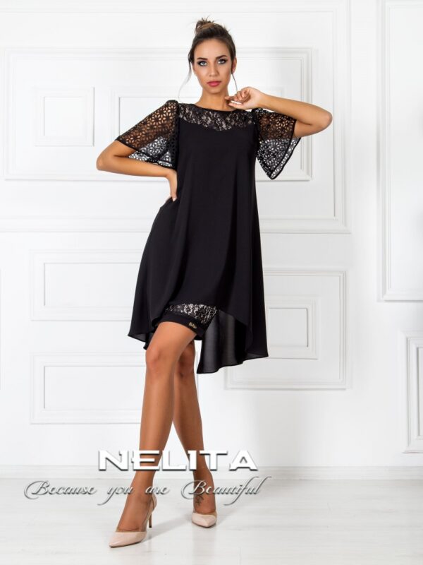 Елегантна рокля с красиви ръкави