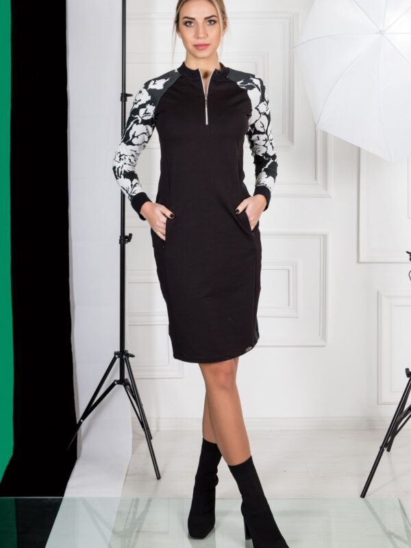 Спортно елегантна рокля с реглан ръкав