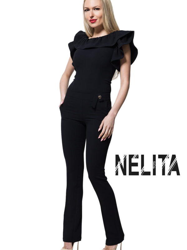 Гащеризон с ефектен ръкав